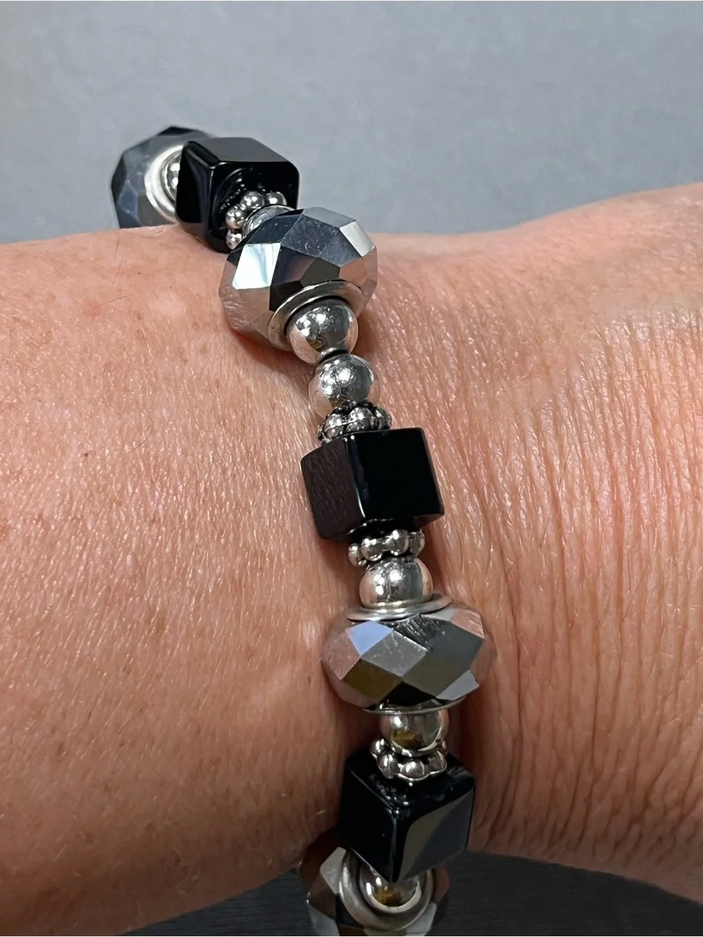 NWOT gorgeous sparkly black & silver tone bracelet. fits my 7” wrist comfortably